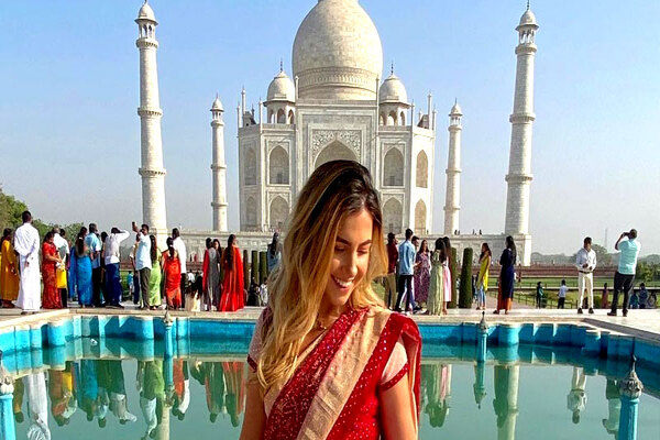 From Delhi: Sunrise Taj Mahal Agra Day Tour with transfers